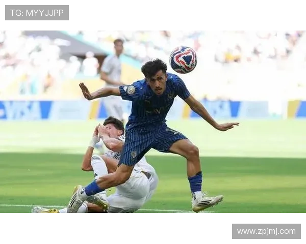 拉莫斯伯纳乌观战皇马本菲卡欧冠