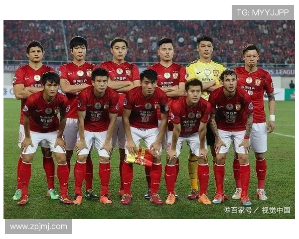 成都对决新鹏城 外援较量精彩纷呈